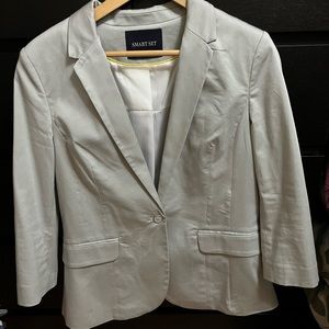 Light Grey 3/4 Length Sleeve Blazer